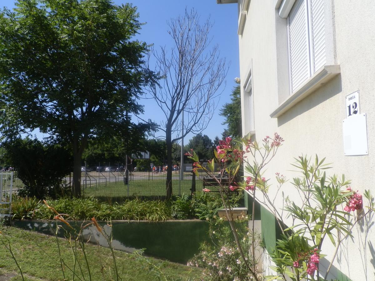 Aquaparti Apartmanok Hajdúszoboszló Extérieur photo
